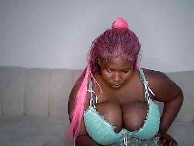 Candyboob webcam