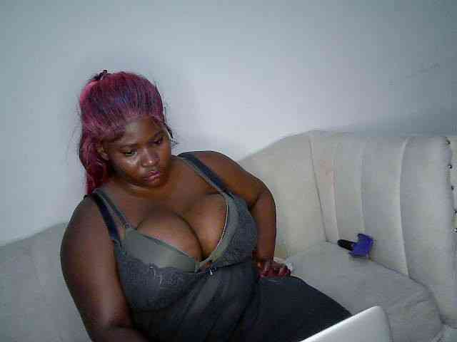 Candyboob webcam
