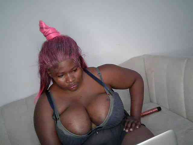 Candyboob webcam