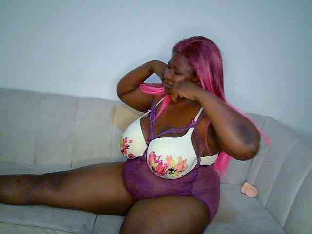 Candyboob webcam