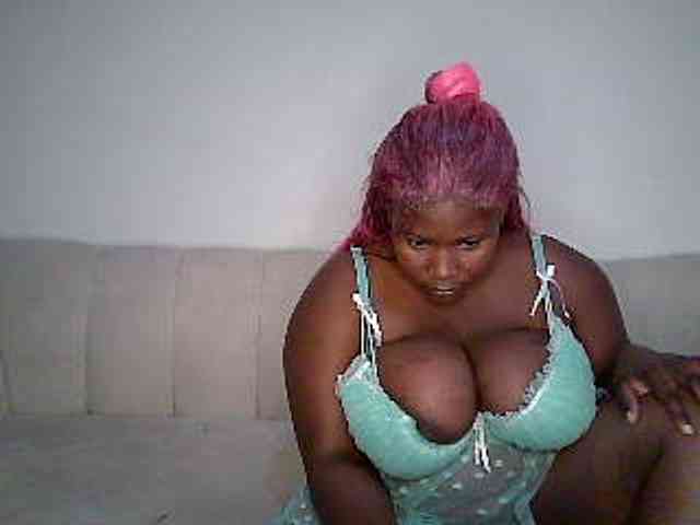 Candyboob webcam