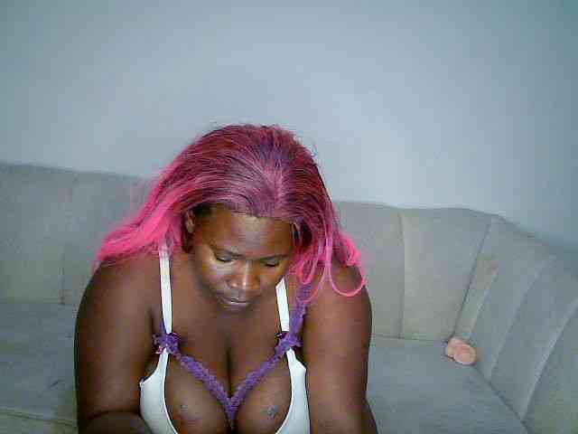 Candyboob webcam