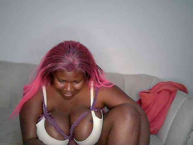 Candyboob webcam