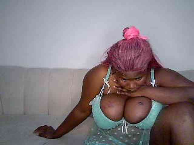 Candyboob webcam