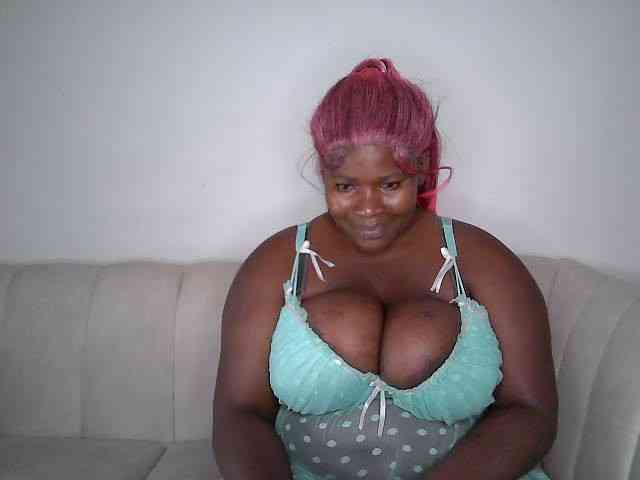 Candyboob webcam