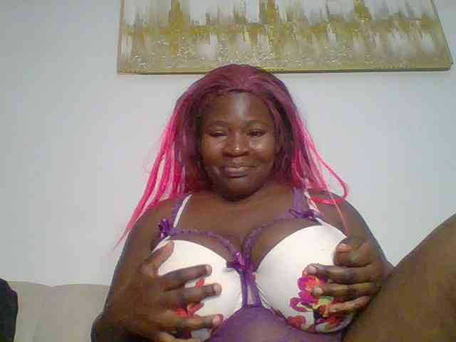 Candyboob webcam