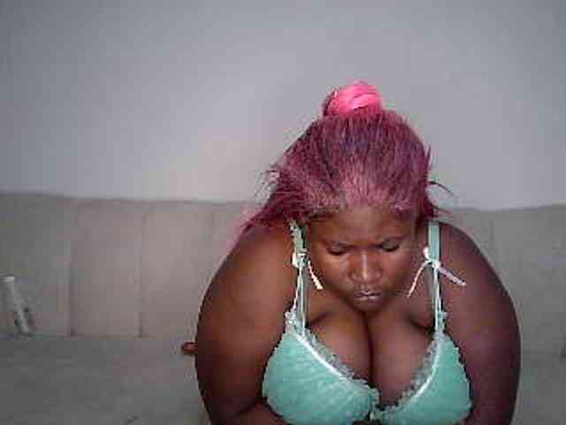 Candyboob webcam