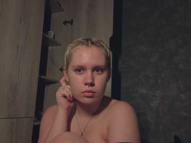 Female-Jesus live cam preview
