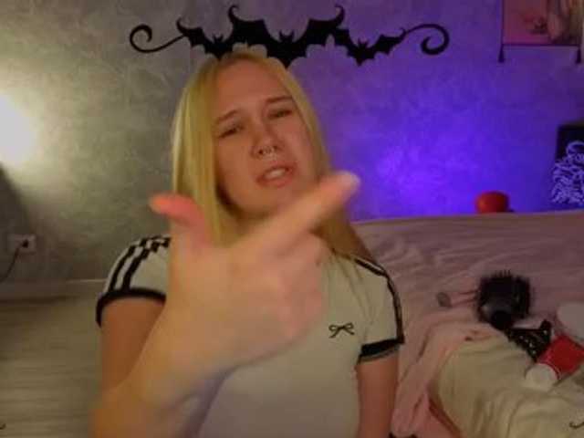 Female-Jesus live cam on BongaCams