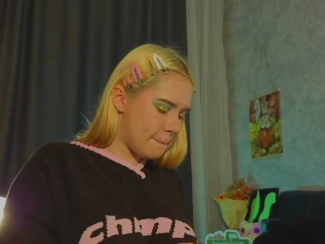Female-Jesus live cam on BongaCams