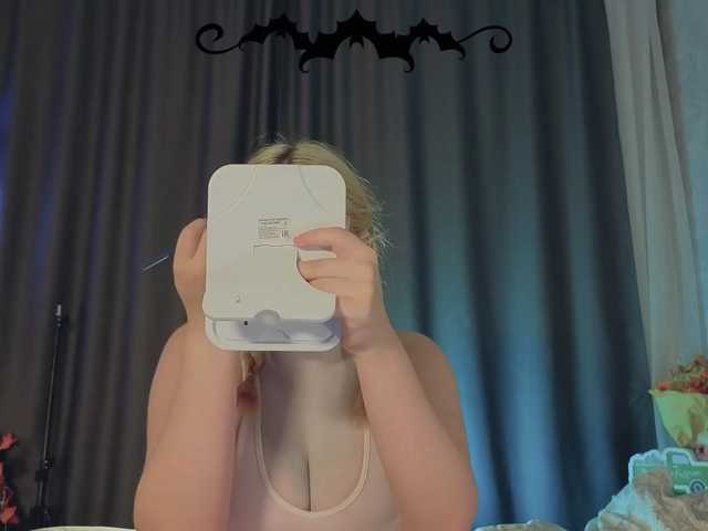 Female-Jesus live cam on BongaCams