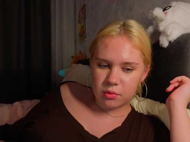 Female-Jesus live cam preview
