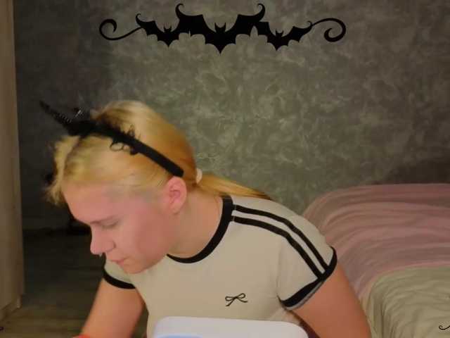 Female-Jesus live cam on BongaCams