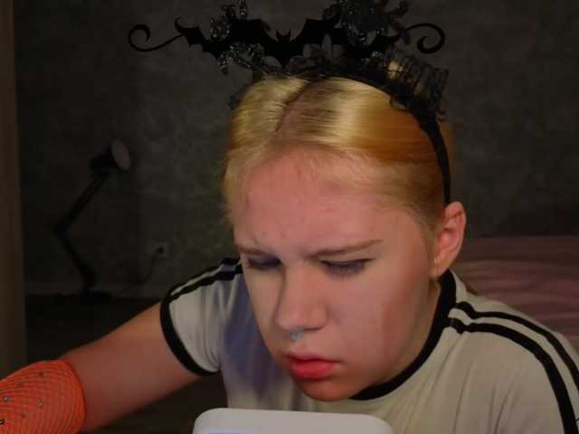 Female-Jesus live cam on BongaCams