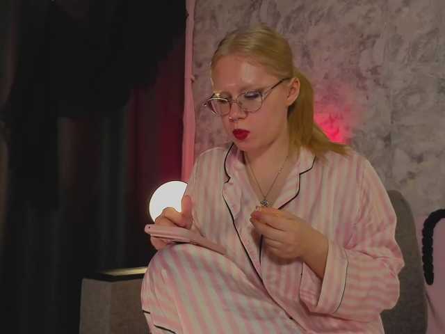 Female-Jesus live cam on BongaCams