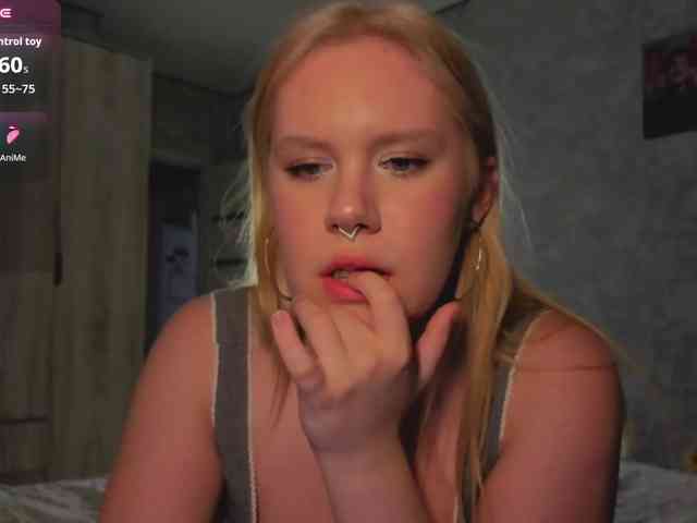 Female-Jesus webcam