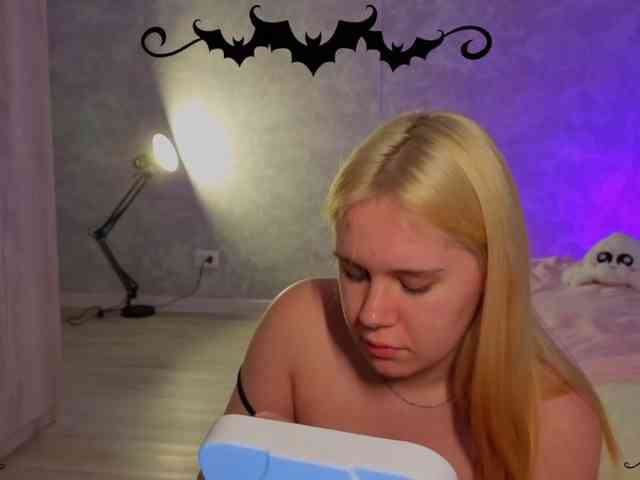 Female-Jesus webcam
