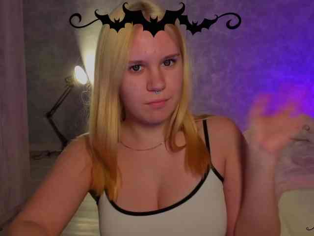 Female-Jesus webcam