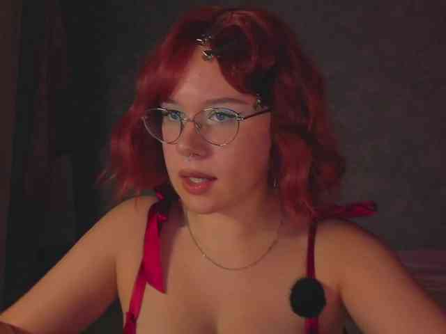 Female-Jesus webcam