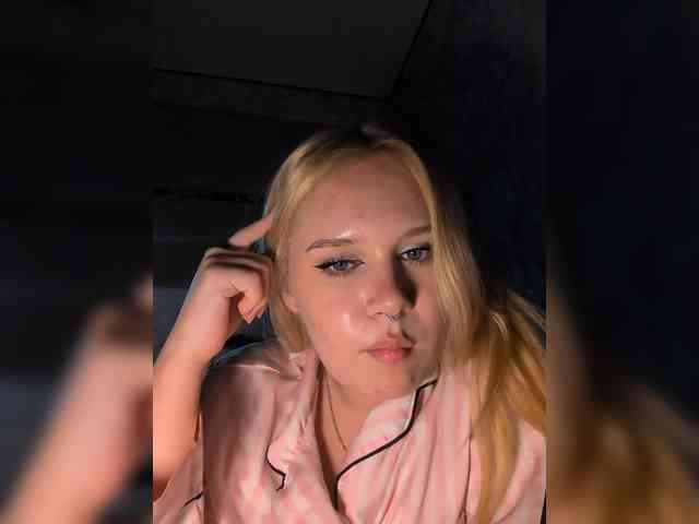Female-Jesus webcam