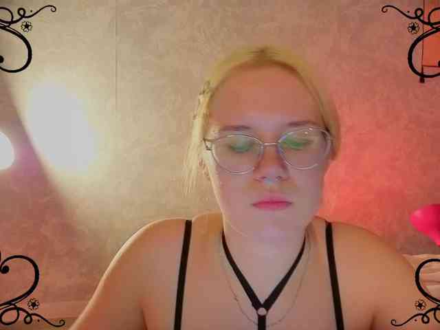 Female-Jesus webcam