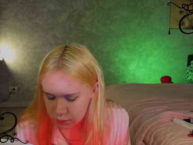 Female-Jesus webcam