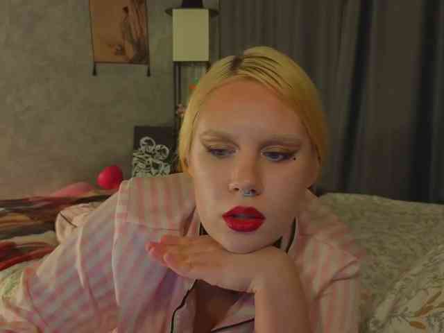 Female-Jesus webcam