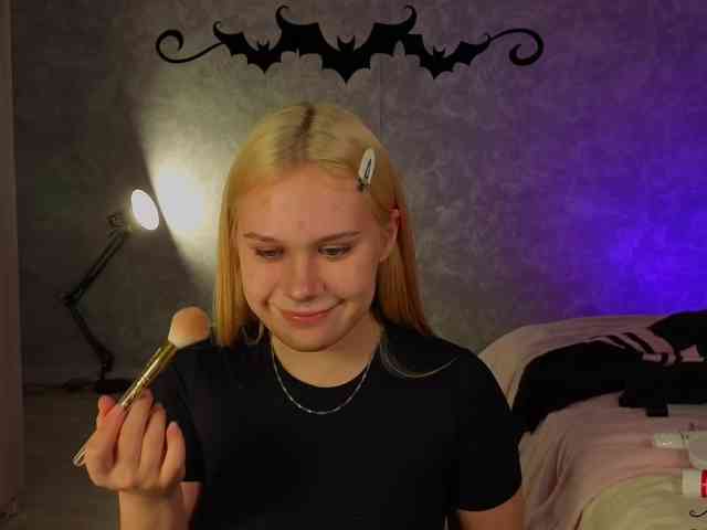 Female-Jesus webcam