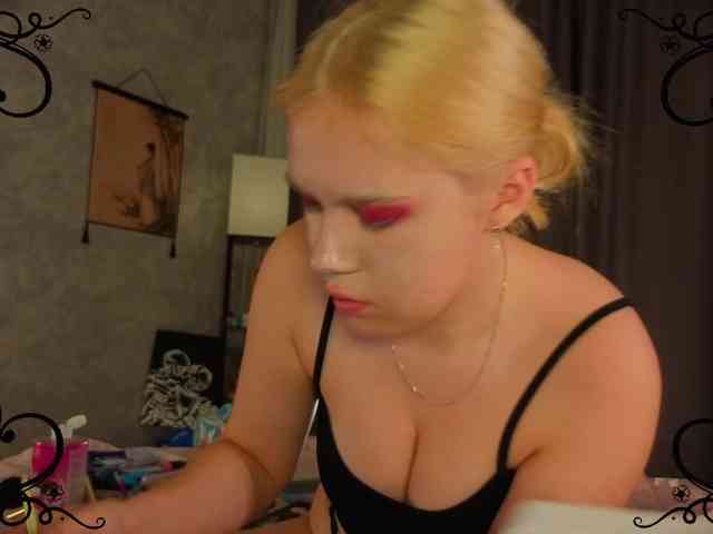 Female-Jesus webcam