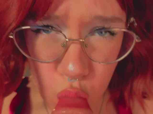 Female-Jesus webcam