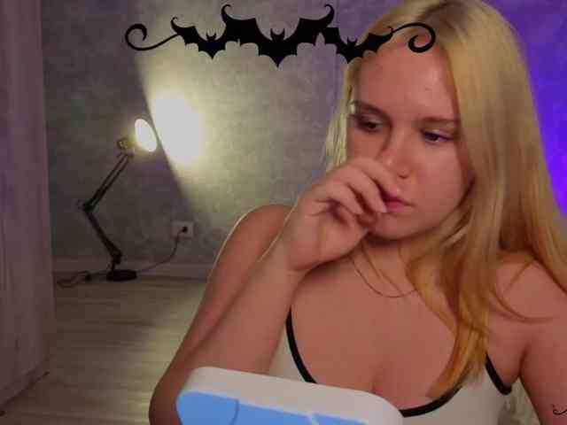 Female-Jesus webcam