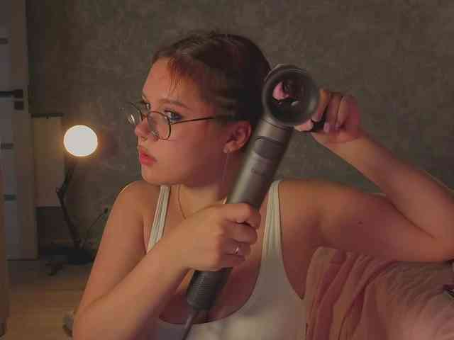 Female-Jesus webcam