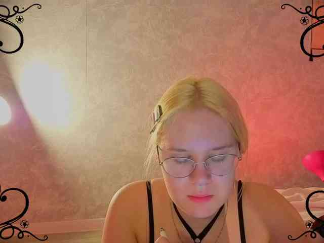 Female-Jesus webcam