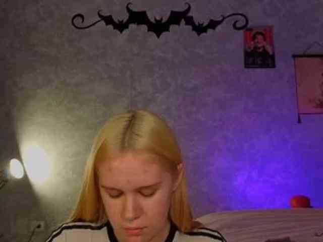 Female-Jesus webcam