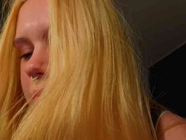 Female-Jesus webcam