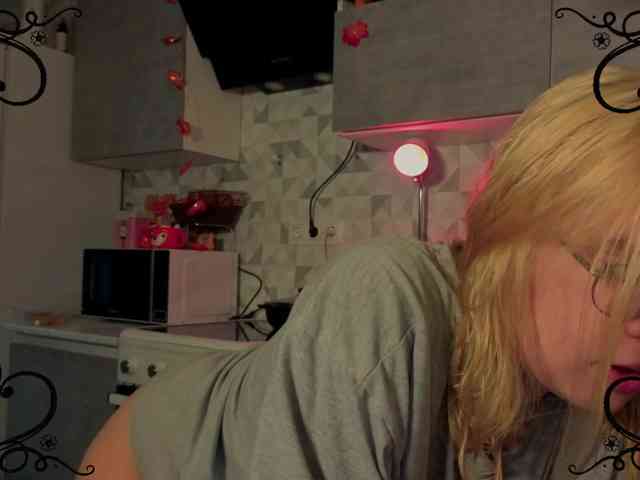 Female-Jesus webcam
