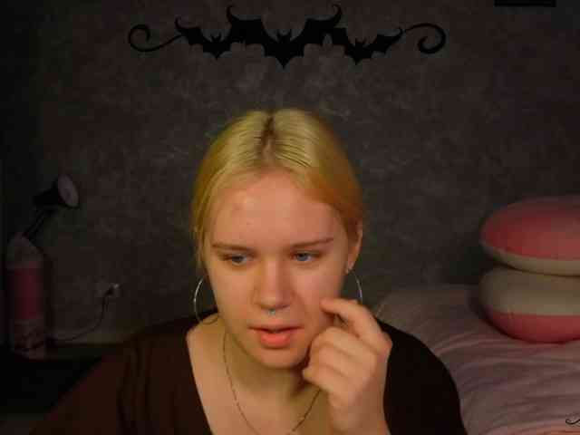 Female-Jesus webcam