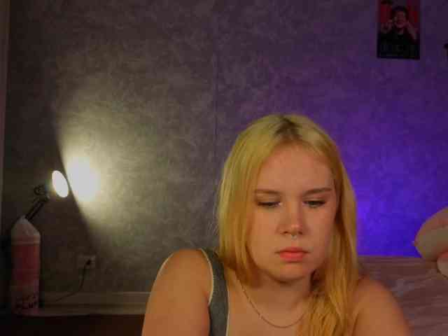 Female-Jesus webcam