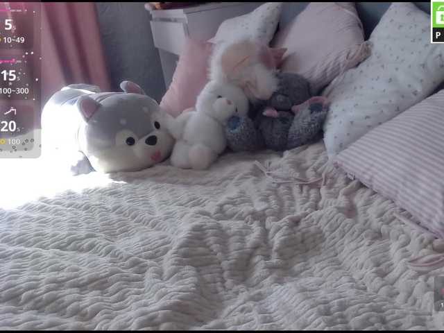 RichVelvet — live female cam