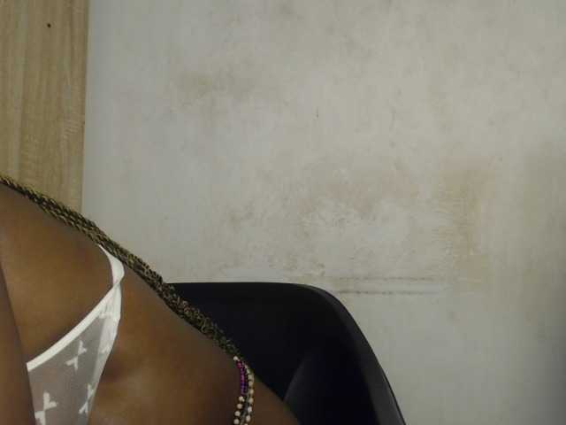 mellissa123f live cam on BongaCams