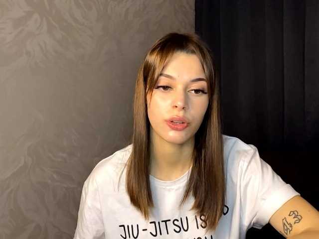 MaeNolder live cam on BongaCams