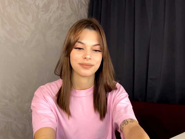 MaeNolder live cam on BongaCams