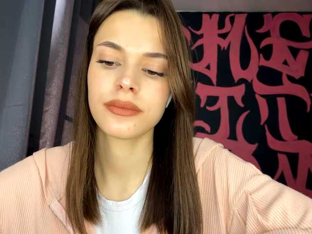 MaeNolder live cam on BongaCams