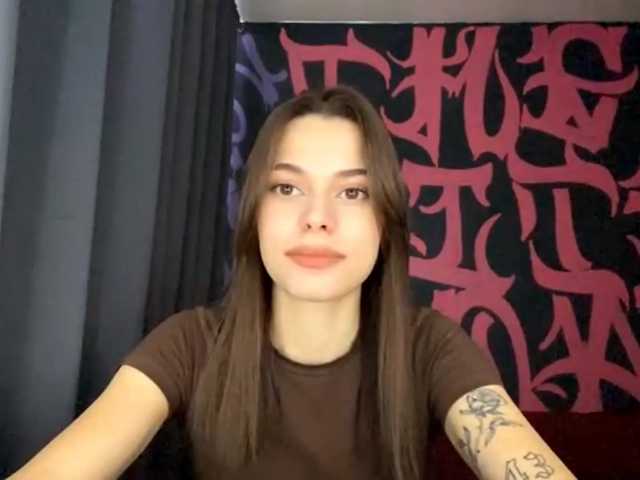 MaeNolder live cam on BongaCams