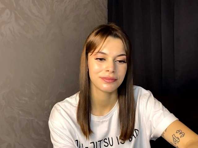 MaeNolder live cam on BongaCams