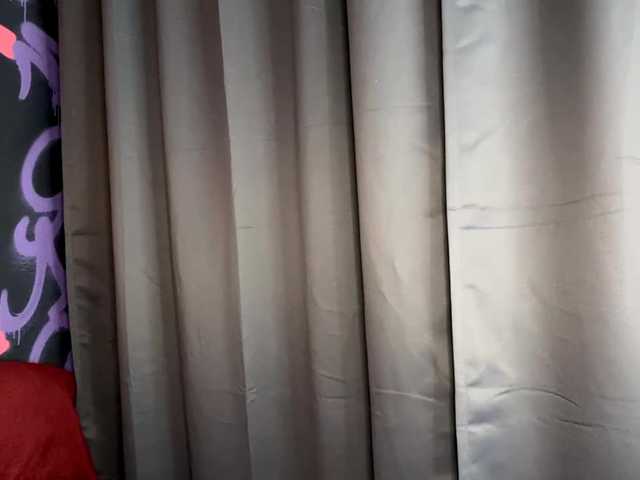 MaeNolder live cam on BongaCams