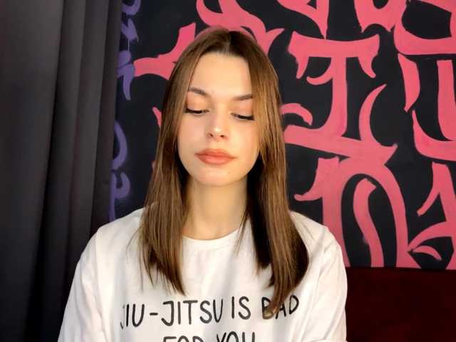 MaeNolder live cam on BongaCams