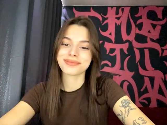 MaeNolder live cam on BongaCams