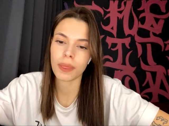 MaeNolder live cam on BongaCams