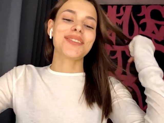 MaeNolder live cam on BongaCams